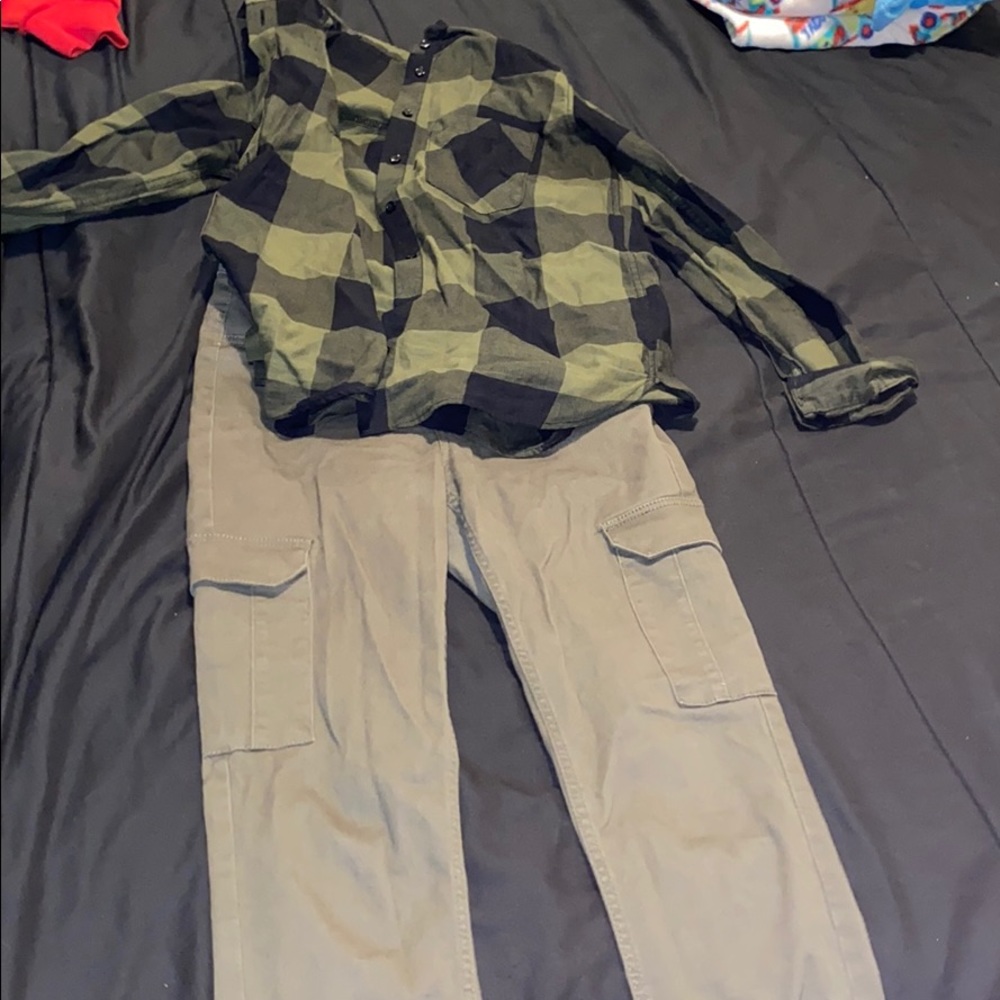 outfit shirt included they shirt is a size 2